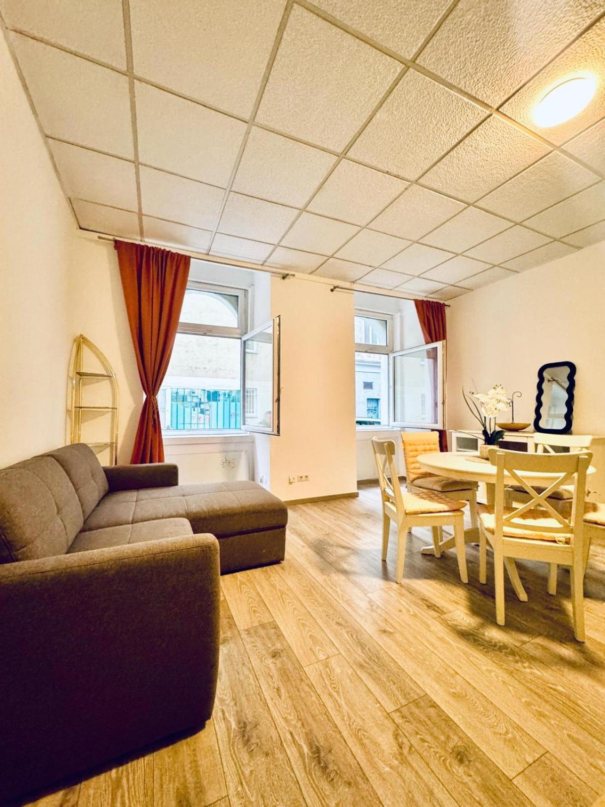 Amazing 2Br Apartment Near Praterstern Vienna Exterior photo