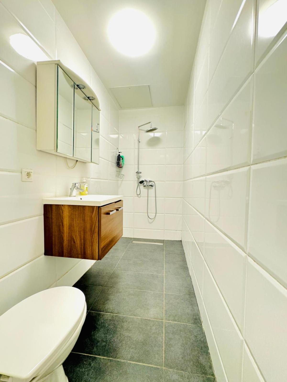 Amazing 2Br Apartment Near Praterstern Vienna Exterior photo